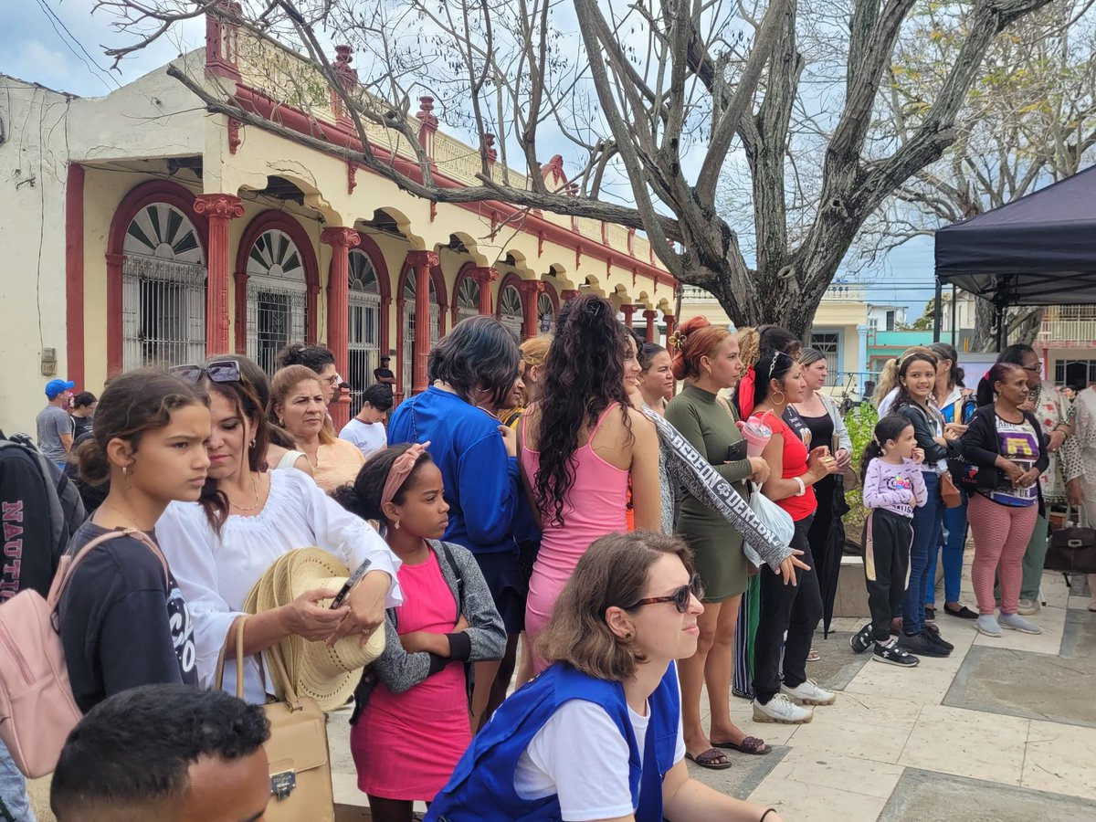 tiempo21cuba's tweet image. El parque Maceo de la ciudad de #LasTunas es el escenario escogido para el lanzamiento de la campaña "Ahí es: adolescencias libres de violencias machistas". #NoMás 
✍📷Evelyn Charité