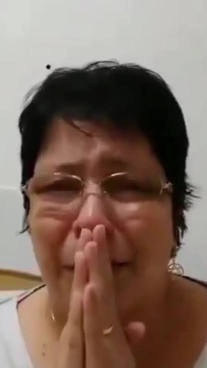 larryxaltada's tweet photo. Vou abrir uma vaquinha, cada um doando 5 reais eu consigo comprar ingresso pro show do harry dia 24 pois meu aniversário é dia 22 https://t.co/h6aYprlIFE