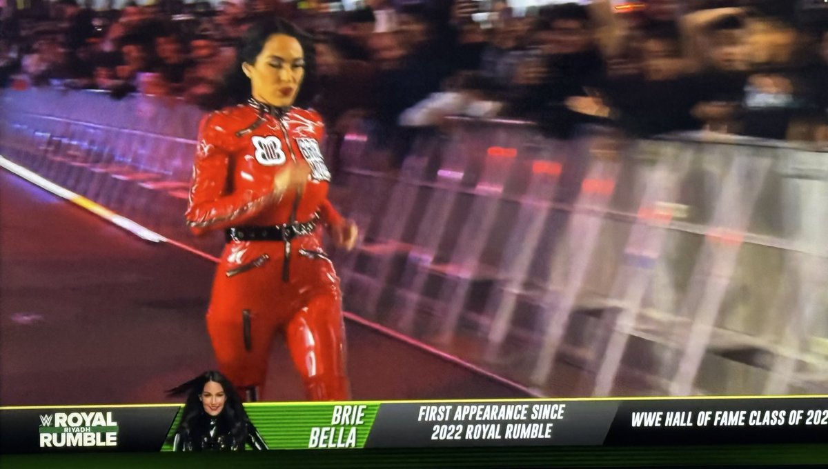 Brie Bella de vuelta en WWE. El público ha ENLOQUECIDO.

#RoyalRumble