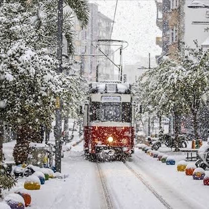 📌Türkiye'deki illerin en meşhur yerleri:

1. Adana: Taşköprü
2. Adıyaman: Nemrut Dağı Ören Yeri
3. Afyonkarahisar: Afyonkarahisar Kalesi
4. Ağrı: İshak Paşa Sarayı
5. Amasya: Amasya Kalesi
6. Ankara: Anıtkabir
7. Antalya: Tarihi Kaleiçi Bölgesi
8. Artvin: Mençuna Şelalesi
9.
