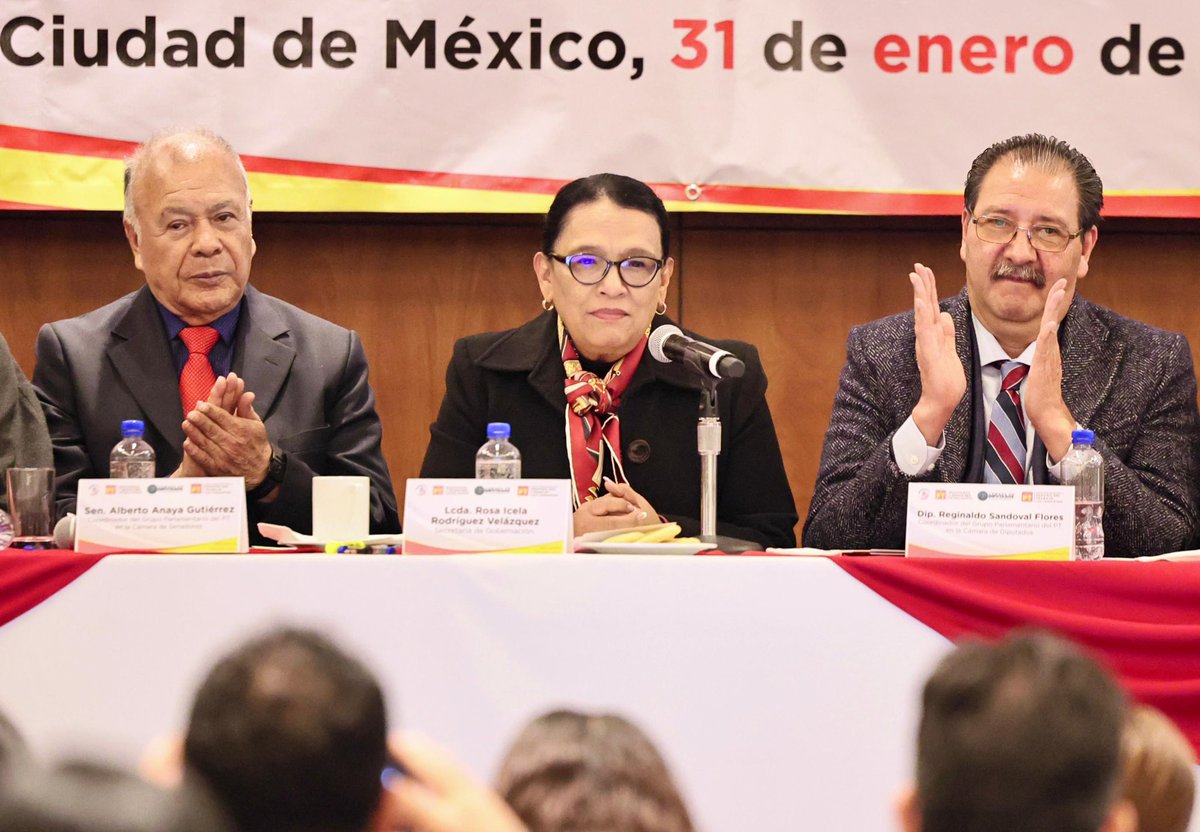 rosaicela_'s tweet photo. Agradecemos a @PtSenado y a @DiputadosPTmx la oportunidad de participar en su plenaria. El intercambio de ideas  y la coordinación respetuosa son clave para fortalecer y consolidar la transformación de #México. 🇲🇽@Claudiashein @AlbertoAnayaGt @ReginaldoSF_PT @geovanna_b https://t.co/55b5ntVGY7