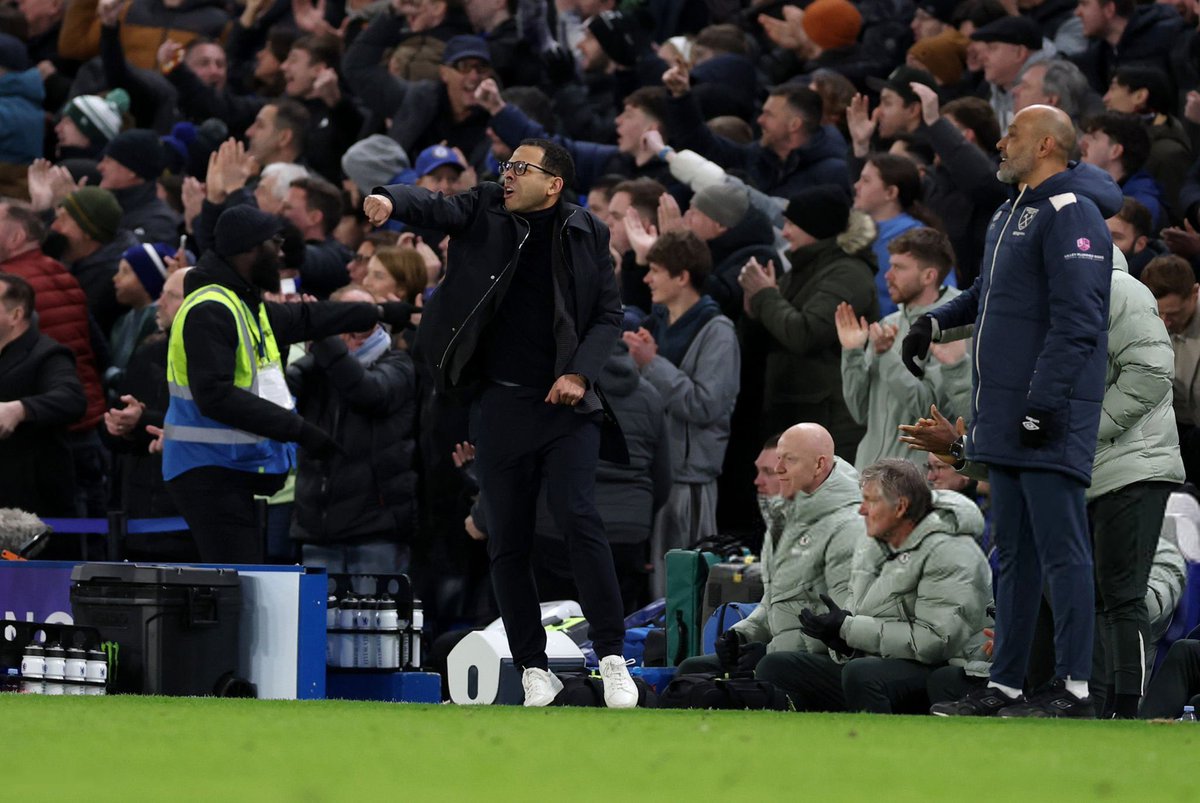 ENZOIZU's tweet photo. 🚨🎙️Another chapter in the SAME trend, and this one is about the thing the timeline hates most:

A coach who refuses to die on a bad half. 😂

West Ham didn’t outplay Chelsea in anyway, they hurt us in the exact place rotation usually hurts you first:
connections. Left side got isolated. Press got disconnected. Possession had no clean outlet.

Then we concede a freakish one from Bowen cross, and the usual script starts loading: same Chelsea, no mentality, ownership, players don’t care, different complains but the same agendas.

But here’s the part that matters: The trend isn’t that Chelsea will never suffer. The trend is that when the game exposes a problem, Rosenior is willing to CHANGE it. 👀

Halftime comes and he does what serious coaches do: He doesn’t protect his ego. He protects the match. He fixes the left side. He reconnects the structure. He brings on cleaner outlets. And suddenly the game stops being chaos and starts being a controlled game with solutions.

That’s the difference between a system and a manager. A system stays the same and hopes. A manager adapts and takes responsibility. Some coaches are married to a system. If it’s failing, they still ride it and hope, Maresca was the prime example of this. But Liam Rosenior doesn’t do that, he’ll change it mid-game and take responsibility for the result.

Our comeback wasn’t luck as most will want to coin it, It was basically cause and effect. Rotation will keep happening. There will be nights when the chemistry is off. There will be moments when the one weird goal tilts the temperature. But if your coach can read the problem fast and correct it in real time, that’s how you survive the rotation model and that’s how you build consistency inside inconsistency. So again, stop reading Chelsea games as single chapters, read it through the patterns; Control wins, Patience wins, Chaos-managed wins, and Comeback wins. 

The trend continues, not because everything was perfect, but because we keep finding ways to win matches and that’s what’s makes any group especially a young one as this serious in their progression. Repeatable Mentality and adaptability 🤝

Chelsea for life 💙 #CFC