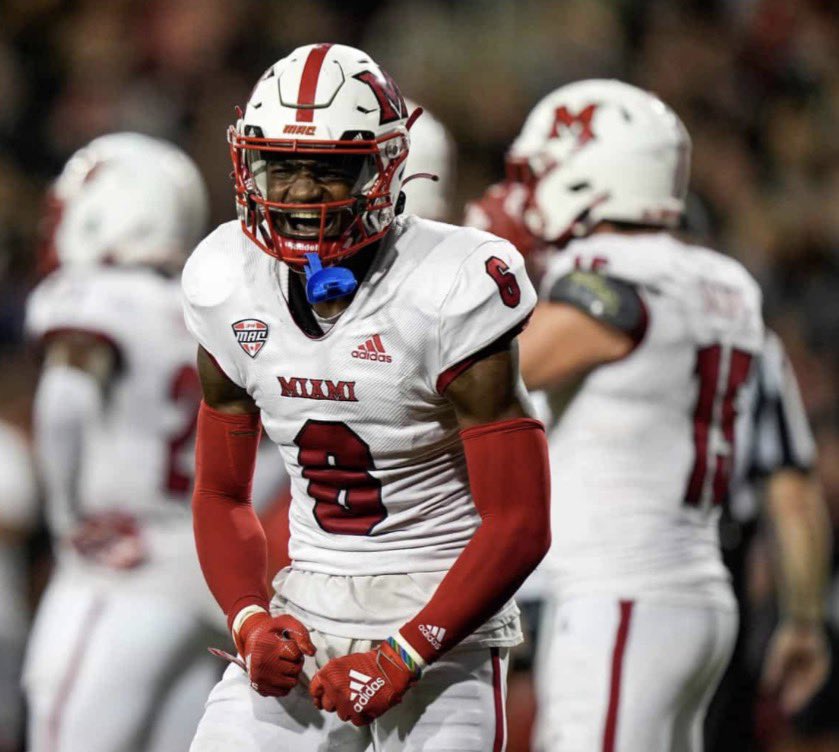 juleone carney tweet media