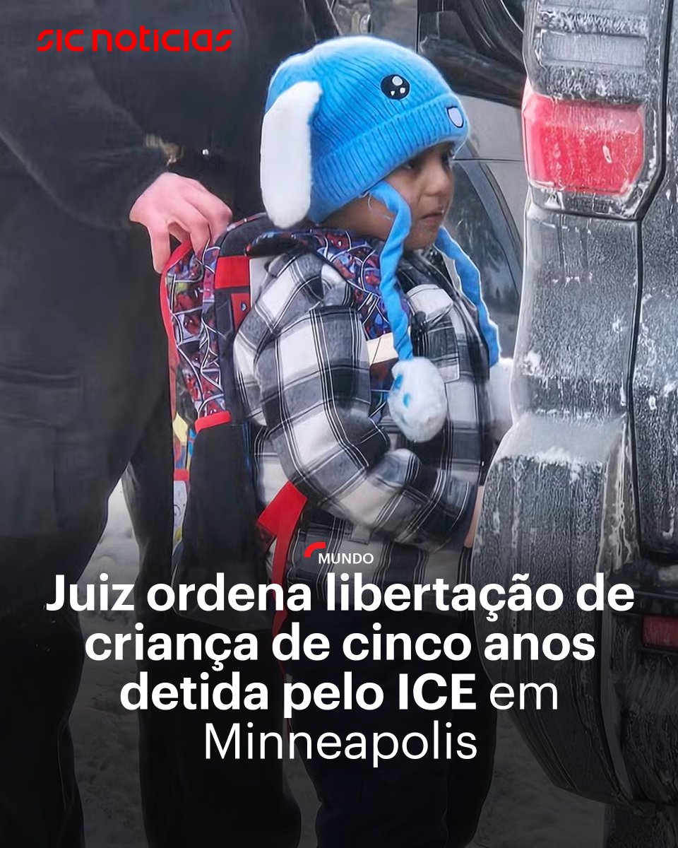 SICNoticias's tweet image. Um juiz federal nos Estados Unidos ordenou a libertação de Liam Conejo Ramos, uma criança de cinco anos, e do pai que estavam detidos num centro de imigração no sul do Texas, revelou a CNN.

Saiba mais aqui: bit.ly/4c35OV4

#usa #eua #minneapolis #children #crianca