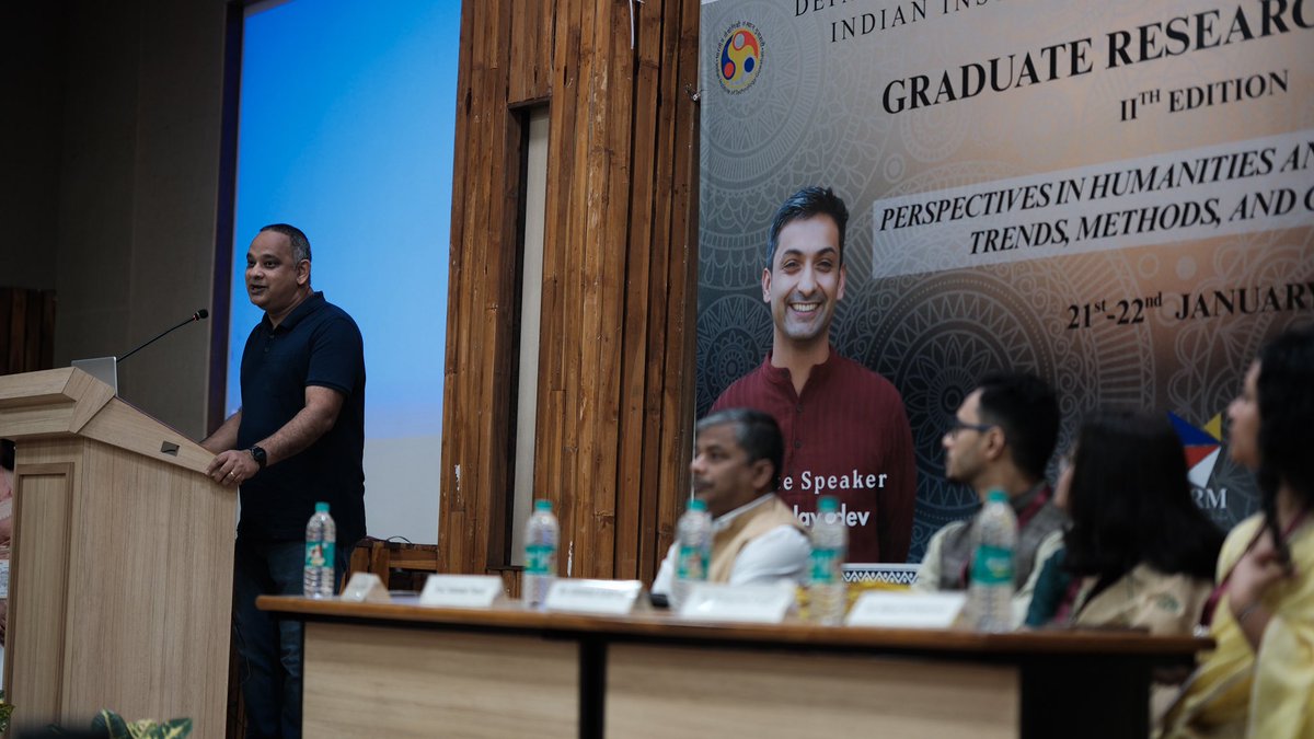 hss_grm's tweet photo. Day 1 of GRM’26 witnessed 12 panels and 28 presentations ranging diverse disciplines. Prof Arjun Jayadev’s keynote address shared insights on the importance of humanities and social sciences. 

#iitguwahati #grm2026 #graduateresearchmeet #PhD https://t.co/zHkOzUOyk6