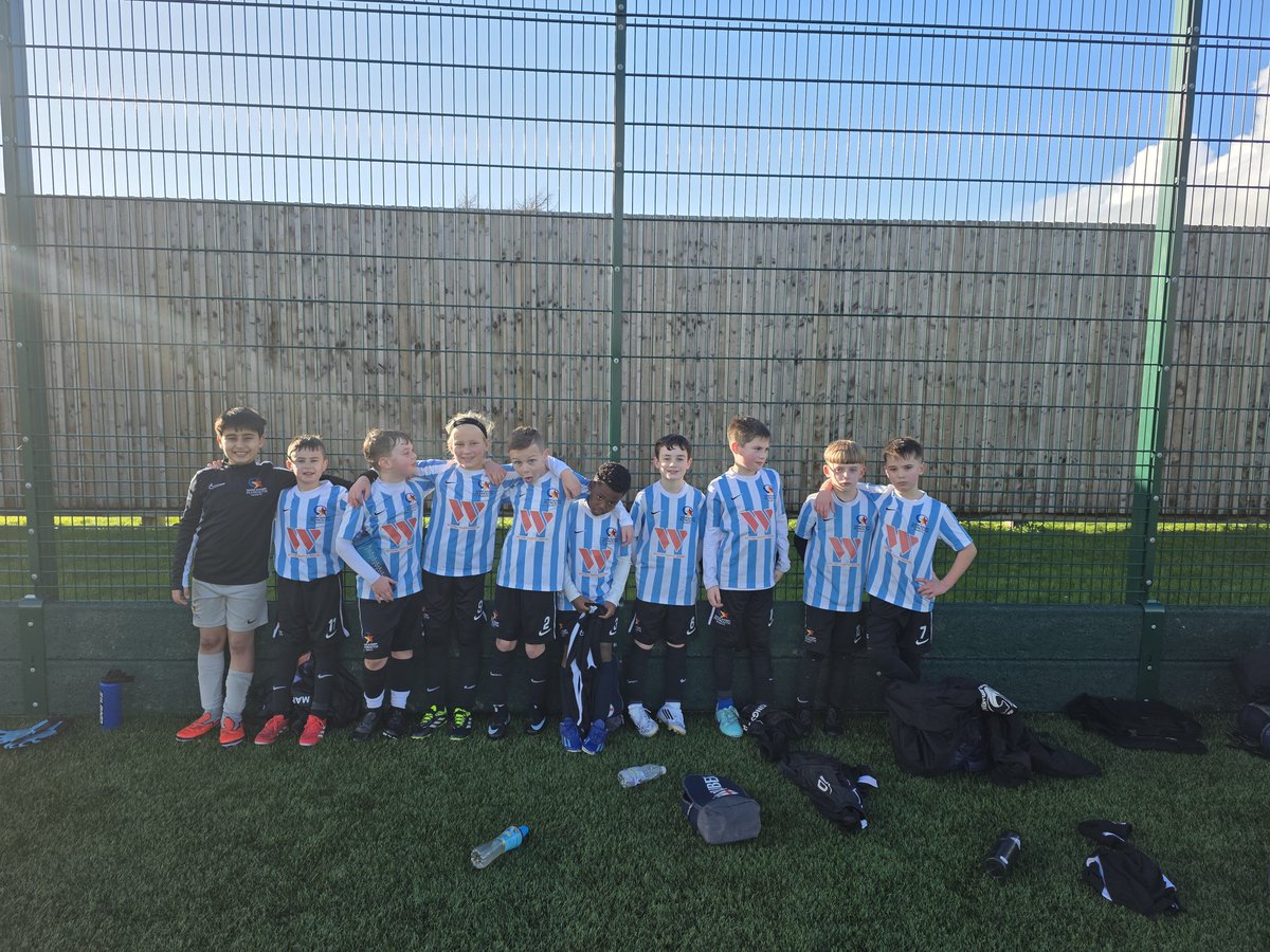 MapKings7s's tweet image. Last friendly before the season resumes against a very strong U10 Lakeside side. Great game between two very good sides. Brilliant watch for the supporters.
Well done, lads.
Onwards &amp;amp; Upwards
🤍🩵BLUEARMY🩵🤍
@mapfootball 
@wcr
@RoofingRegal