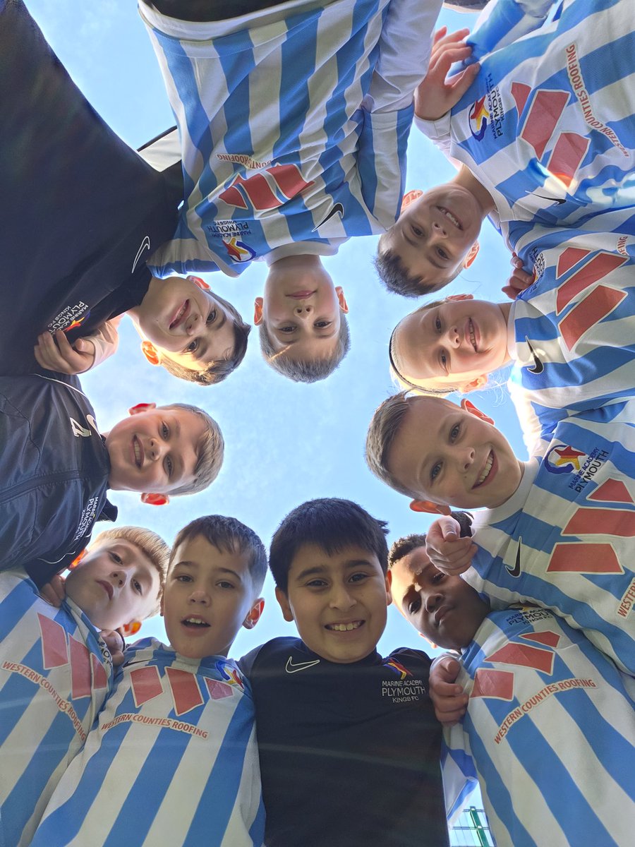 MapKings7s's tweet image. Last friendly before the season resumes against a very strong U10 Lakeside side. Great game between two very good sides. Brilliant watch for the supporters.
Well done, lads.
Onwards &amp;amp; Upwards
🤍🩵BLUEARMY🩵🤍
@mapfootball 
@wcr
@RoofingRegal