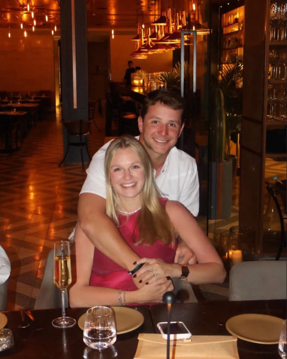 PolymarketBlitz's tweet image. Brock Purdy and his wife enjoying Cancun.