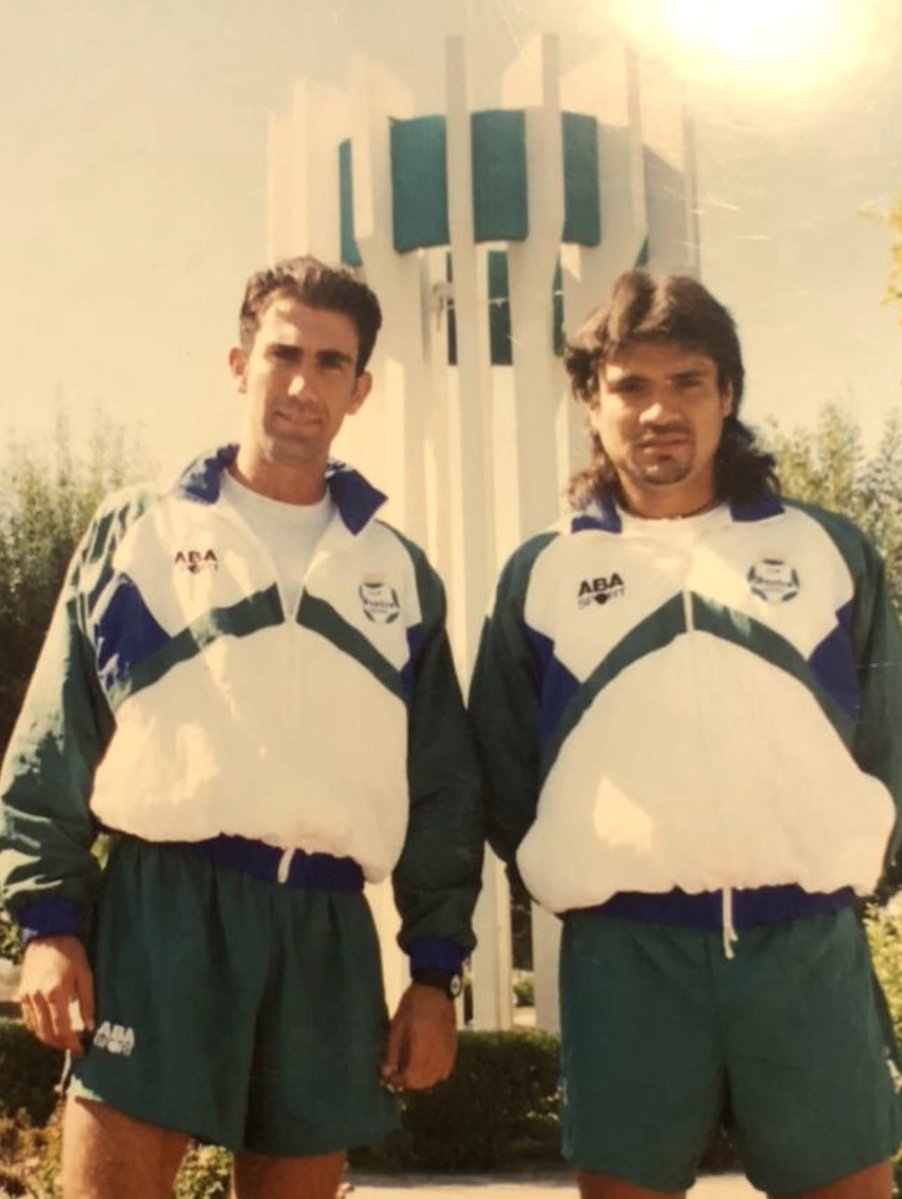Esta foto tiene 30 años, me la mando mi hermano Pedro, una auténtica leyenda del Santos!