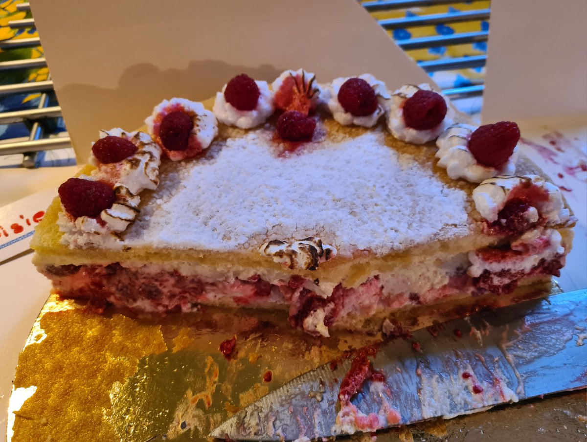 Anita van Leyden tweet media