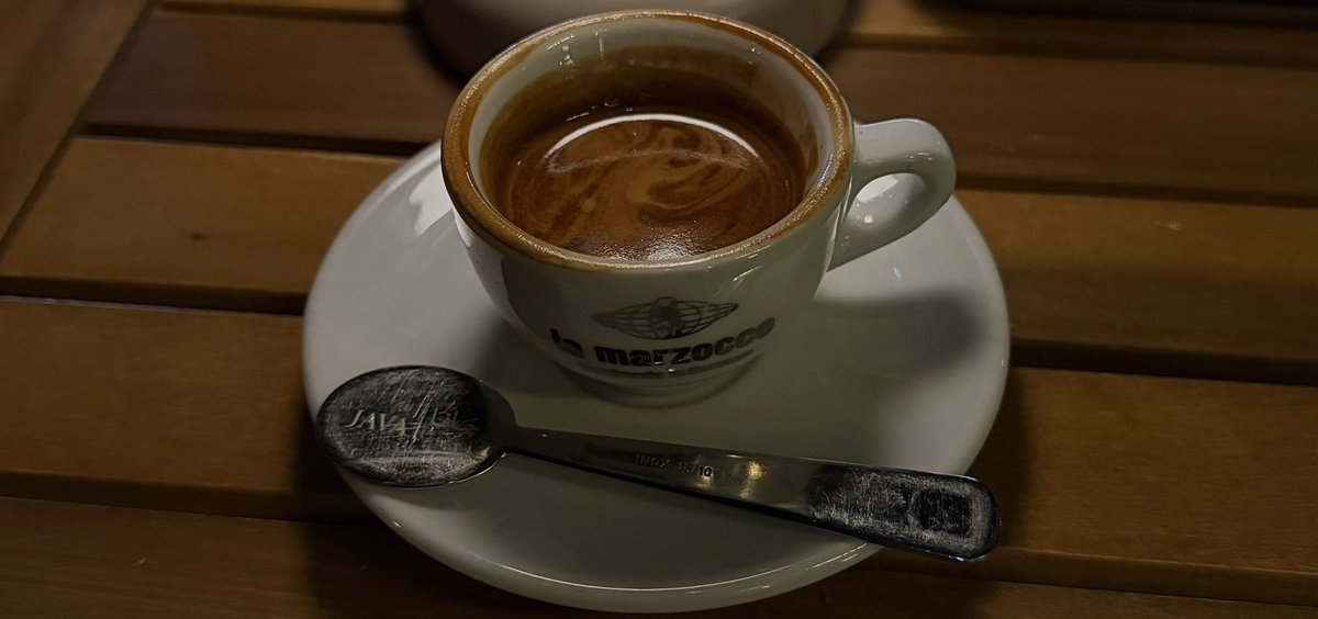 لــ معشوقتي السمراء اقول مقتبساً :

الحب اعرفه واعرف انه مراحل
لكن وصلت لـ مرحله ماعرفها
 –  عبدالله حنيف .