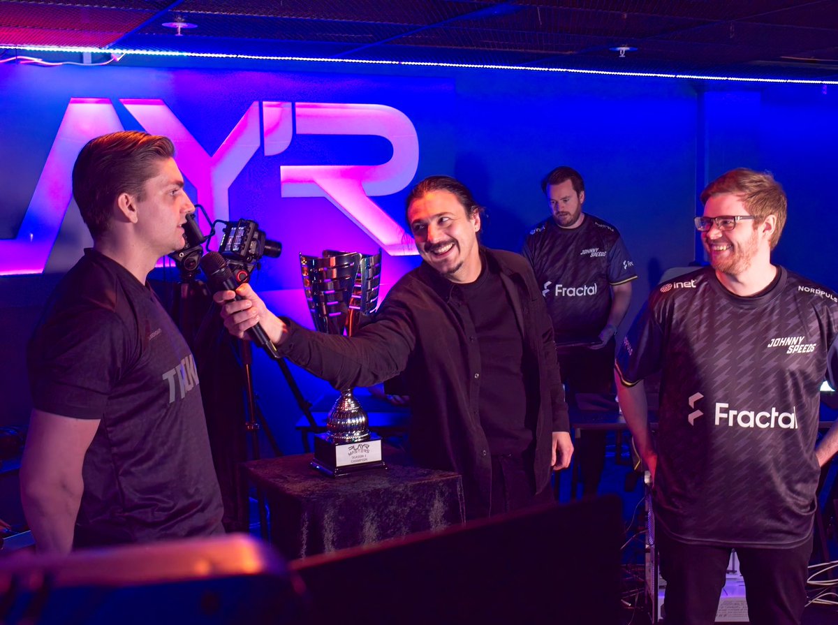 Pala's tweet photo. Loving the Katowice CS action going on atm. Got my first reps for the year in a week or so ago at @Playrbyfaour - VRS on the line, community focused, and we had a blast. Great to see old friends + make new ones ✊🏼❤️ Looking forward to next getting on the mic… Much love, gamers~ https://t.co/WSQke87gU6