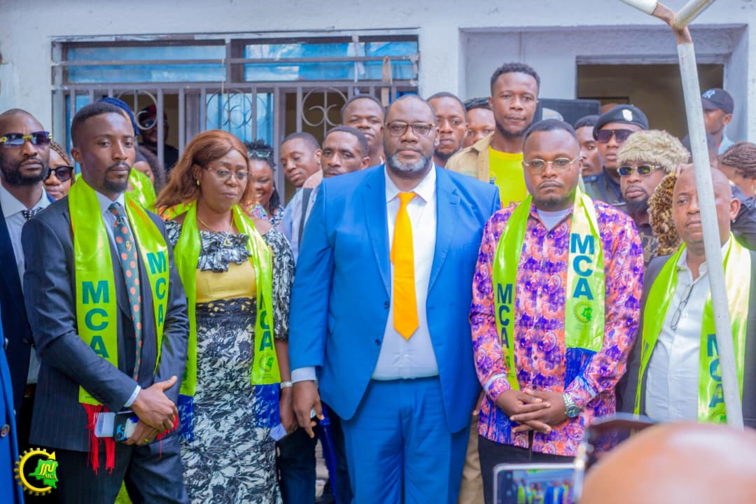 KasongoKas's tweet photo. Politique RDC
Le Secrétaire Général Docteur Victor YATSHI et plusieurs cadres du parti ACI du regroupement politique AA/UNC ont fait défection et rejoignent officiellement le MCA du Président Kas KASONGO 3K, ce samedi 31 janvier 2026.