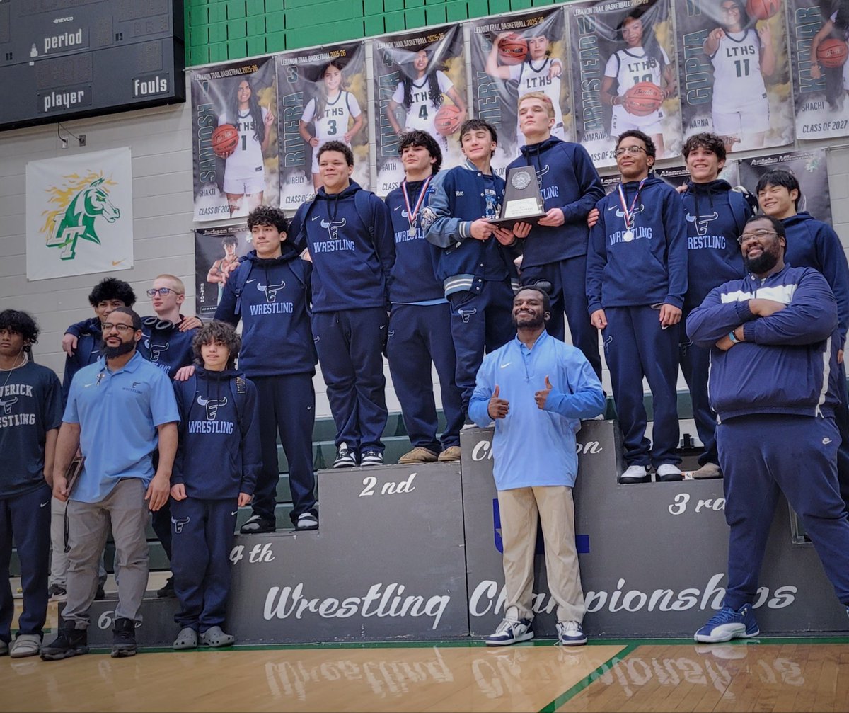 EHSMavs_Wrestle's tweet photo. Congrats to your 8-5A district runner ups. Also congrats to Coach Heggie and Coach Neroes on winning Boys coaches of the year. On to regionals. https://t.co/12pANo7AHN