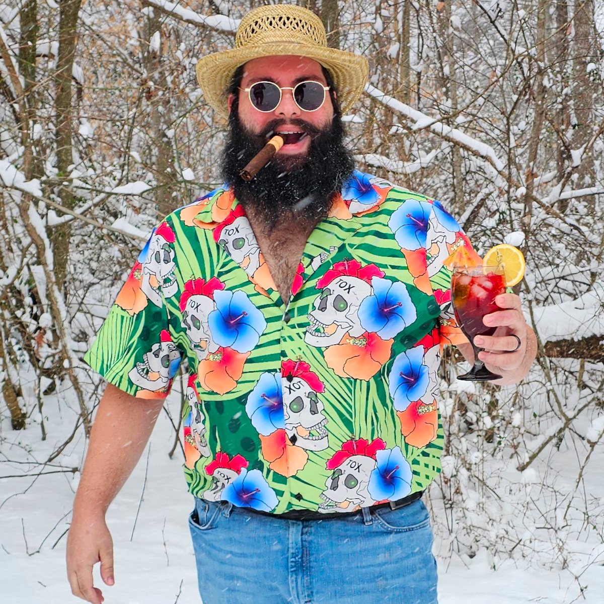 What better time than now to unveil the Poison Flower Hawaiian Skull shirt! Hand drawn and designed for all your hawaiian shirt wearing occasions (Like a blizzard!) Get yours today from the Toxic Shop toxtribe-shop.fourthwall.com #merch #store #TwitchStreamers