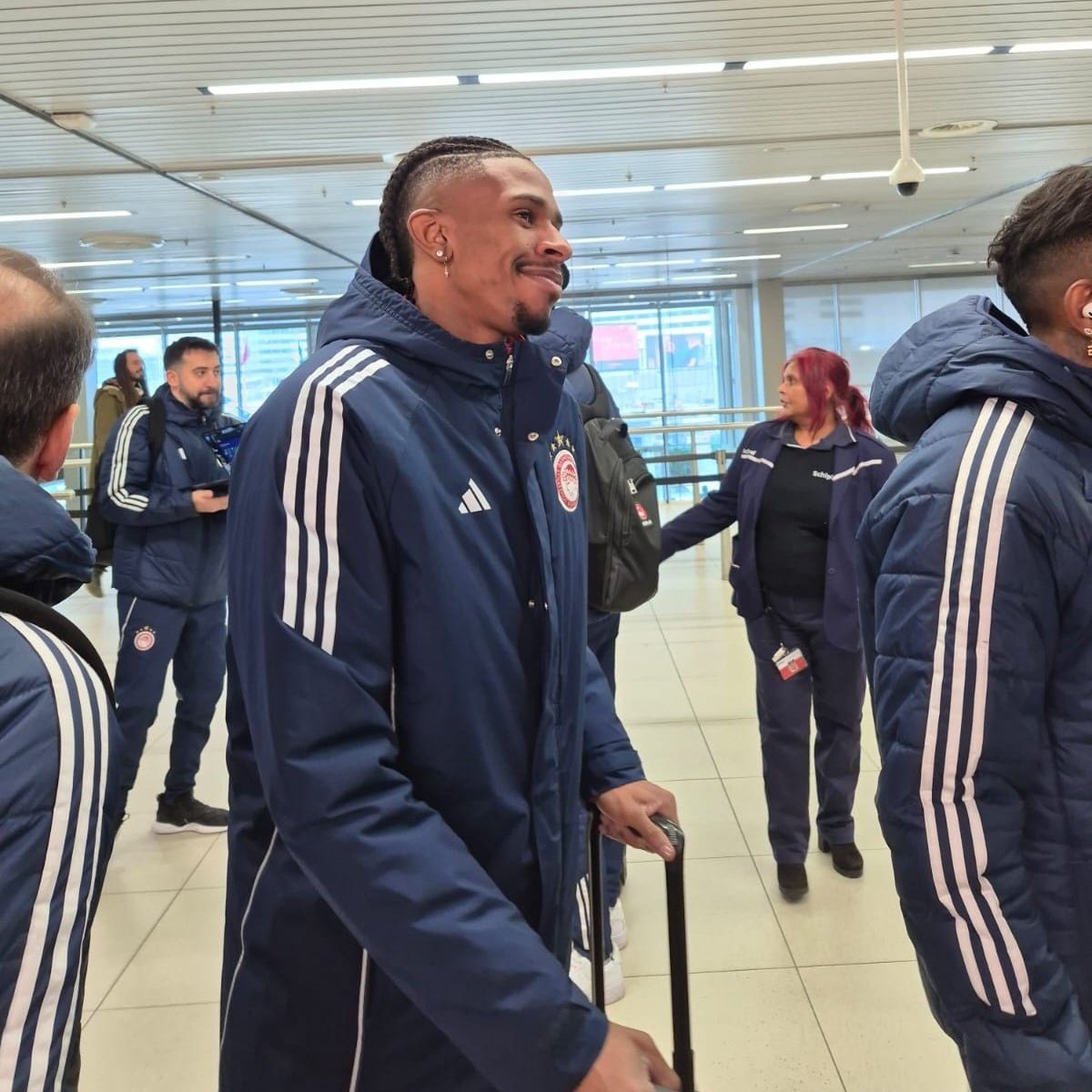 NosFutebol's tweet photo. 🚨 Olympiacos, Andre Luiz’i 6,75 milyon € + 9,5 milyon € bonuslar karşılığında Rio Ave’den transfer etti. (@Record_Portugal) https://t.co/D7HcdY1t8u