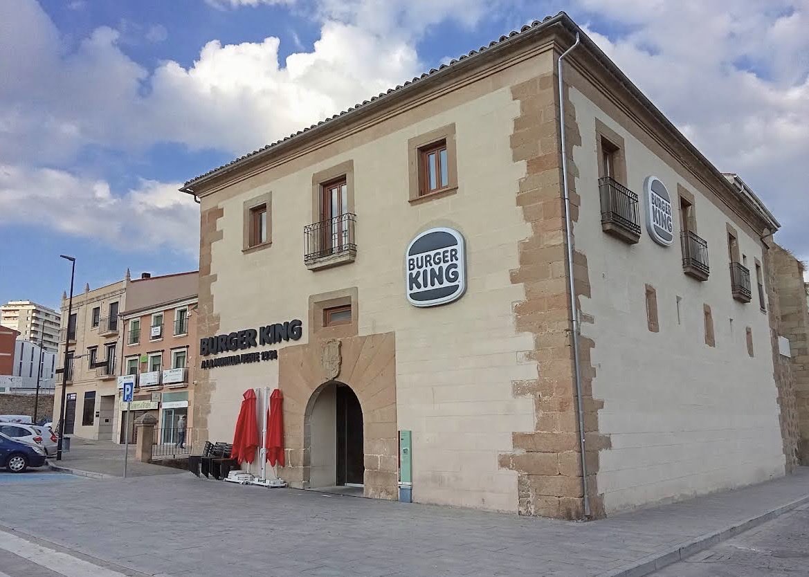 una lesbiana de tierra #teamTÓXICA.MP3 tweet media