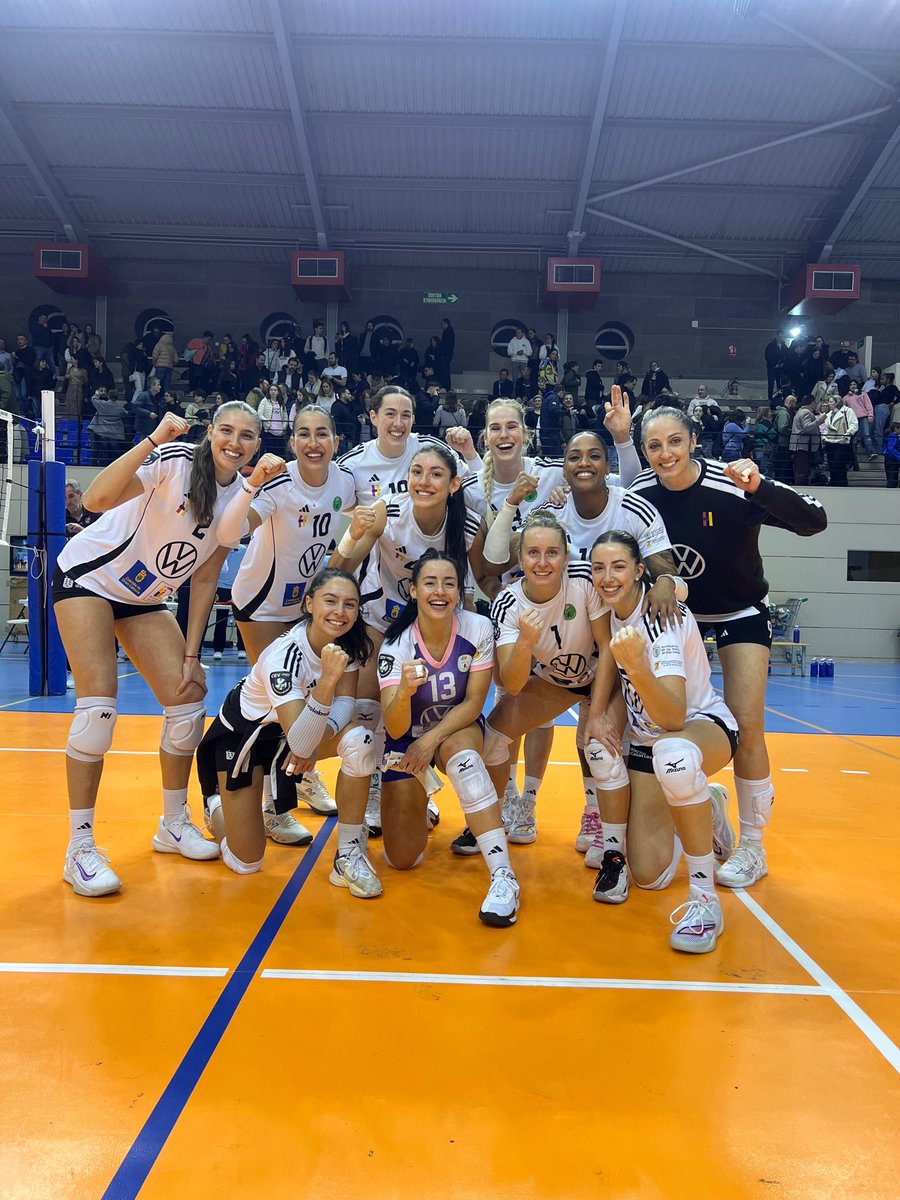 ¡VICTORIAAAA! 🤩🤩🤩🤩

¡Vaya tres puntazos (0-3) nos llevamos en Valldoreix, una pista que estaba invicta en Liga Iberdrola, ante un durísimo Sant Cugat

¡Tremendo triunfo de equipo! 🫂🧑‍🧑‍🧒‍🧒

#VamosHeidelberg 
#visitgrancanaria #MuchoPorVivir #GranCanaria #GranDestino