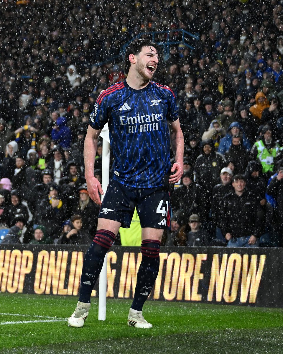 OfficialFPL's tweet image. It's now four consecutive Gameweeks without a return for Declan Rice 😬

Will you be looking to move on the @Arsenal midfielder? 💭