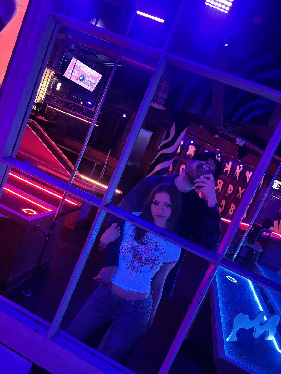 Jelliottie tweet media