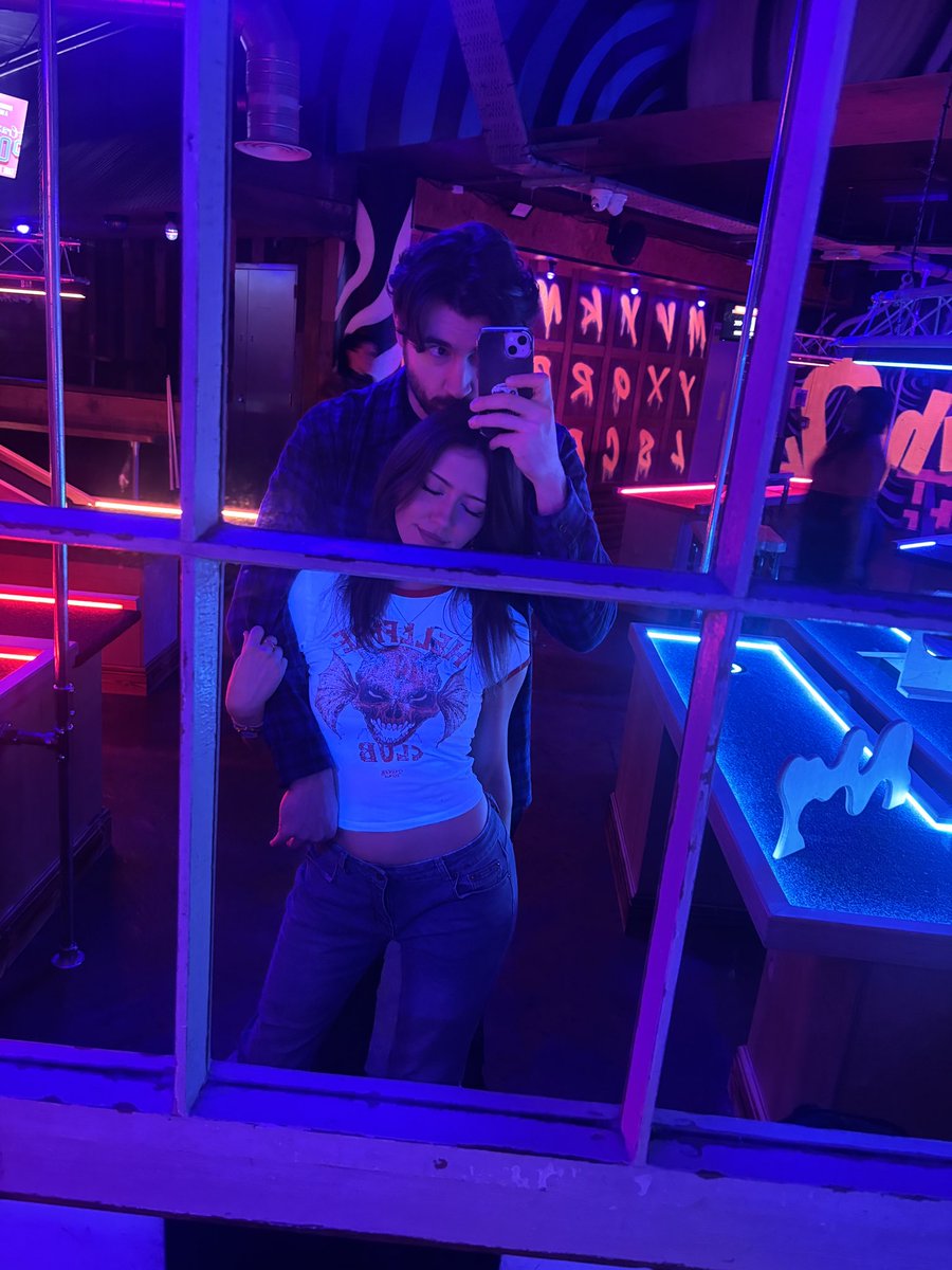 Jelliottie tweet media