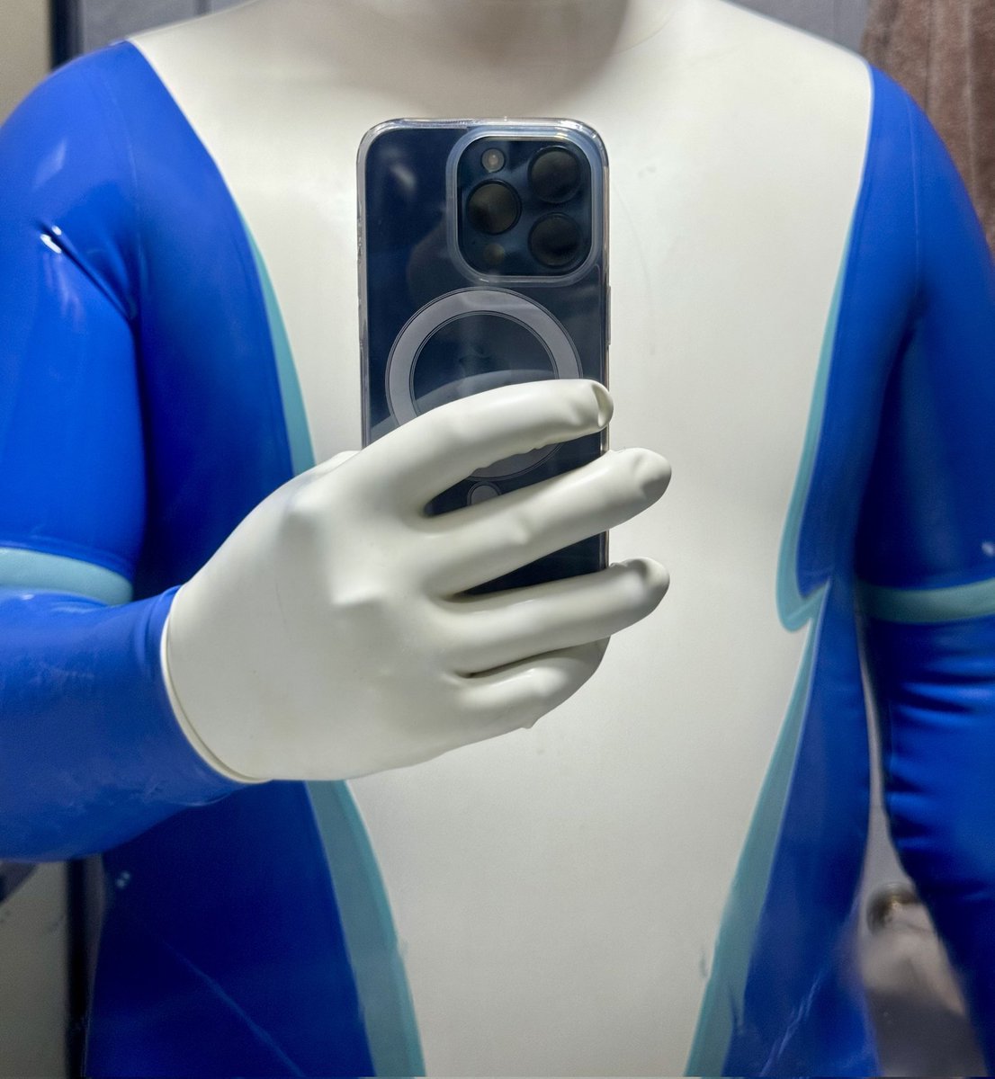 LEOxiaoxia tweet media