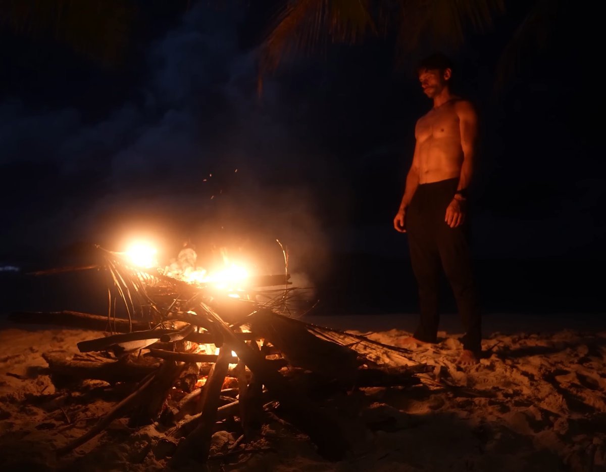 Docastaway's tweet photo. Our famous Canadian castaway Xander Budnick spent another 7 days on our new Shipwreck Island last June. This is the second experience he has done with Docastaway. The video has reached 10 MILLION VIEWS Full video: https://t.co/nqIiBxl9a3 Island: https://t.co/vUWWlwuVCX https://t.co/H5yeKm8tL4
