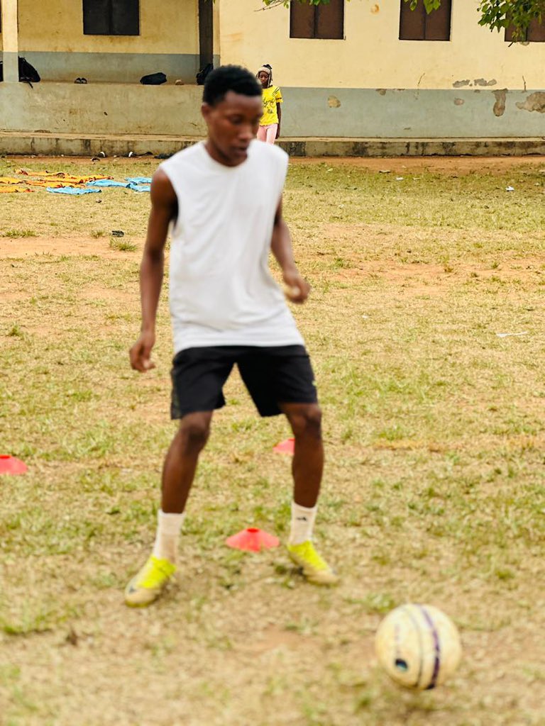 I’ve been improving lately by training hard and giving my best every day, both in team training and personal sessions. I believe consistency will take me far, and playing more matches will build my confidence. Learn from your coaches and elders it’s the key to growth.