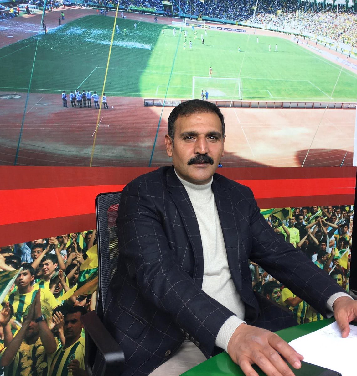 Bu takımın onursal başkanı olan Sayın <a href="/emin_yetim/">Emin YETİM</a> başkana bu takım için geçmişte yaptıkları için teşekkürü borç biliriz. Şanlıurfa ve Şanlıurfaspor için gövdesini her zaman taşın altına koyandır.  Yaptıklarınız ve yapacaklarınız için çok teşekkür ederiz.
#EminYetim #Şanlıurfaspor