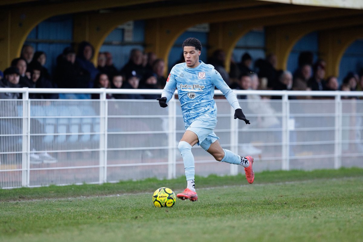 A proper 6 pointer today between <a href="/CIFC/">Canvey Island FC</a> and <a href="/pbtfc/">Potters Bar Town FC</a> 
The Bar’s string of bad luck continues and now go bottom of the table. 

FT 3-1

<a href="/IsthmianLeague/">The Pitching In Isthmian League</a> 
<a href="/NonLeaguePaper/">The Non-League Paper</a> 
<a href="/NonLeagueCrowd/">Non League Crowds</a>