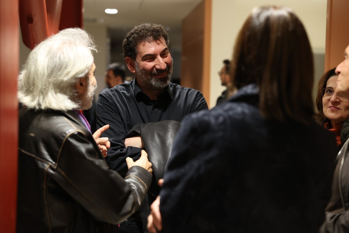 ΕΑΠ - HOU tweet media