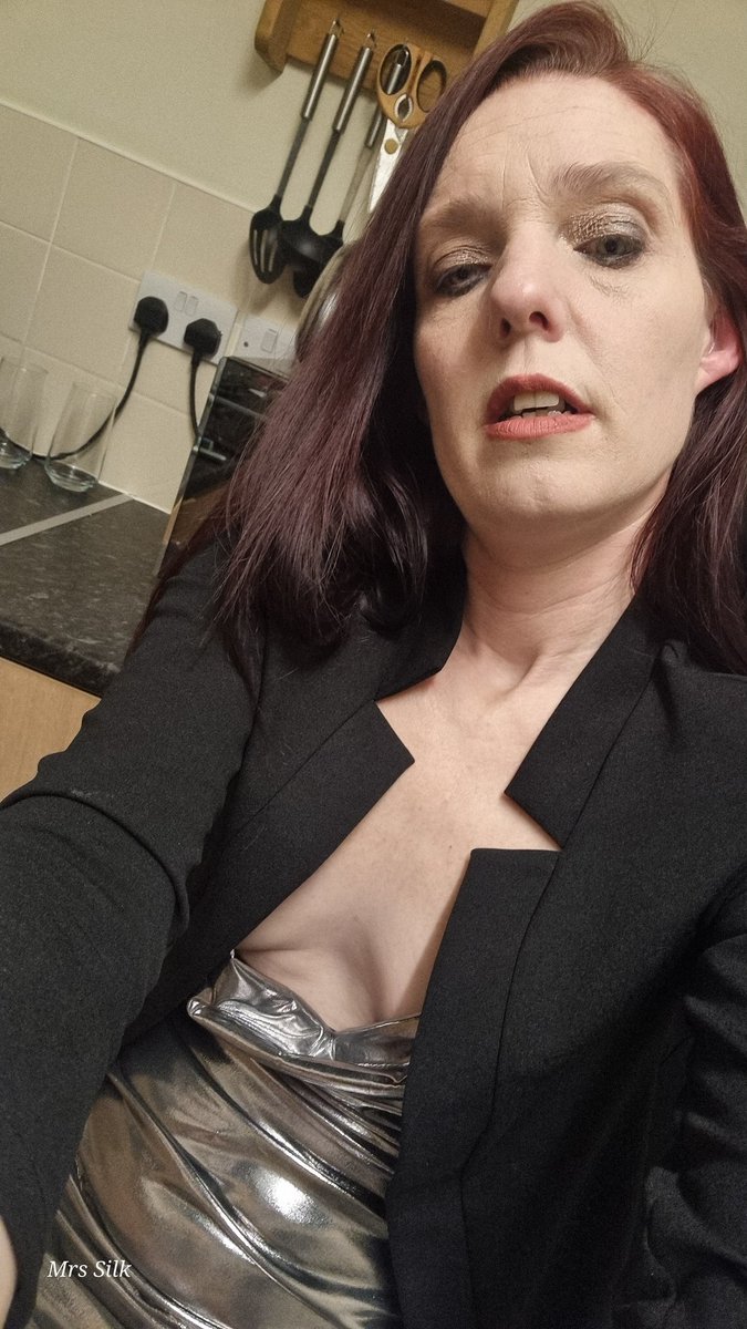 amy dix tweet media