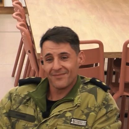 Sim sim sim ele riu-se 😭😭 #1Companhia