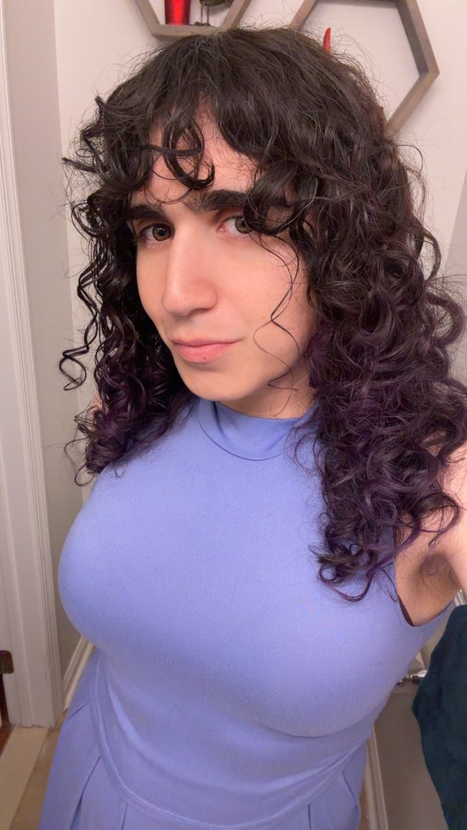 hiii oomfs its been a while and i missed you!! while i was offline i finally got my promotion at work and im so excited :3