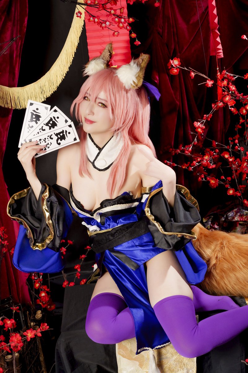 konomisotechnic's tweet image. おは玉藻（1381日目）🦊

あっという間に2月なので梅キャス狐🌟

断捨離掃除していたら乾燥からか爪が
何本か折れてしまいました（怪我なし）🙀
次の撮影迄に綺麗にしなくては💦

今日は早朝からお仕事なので
今から支度をして行ってきます💪

※リプ&amp;amp;この写真に❤️&amp;amp;RPもお願いします🤲

#今日のタマ活