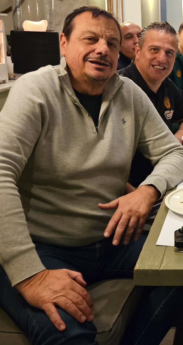 𝐉𝐢𝐦𝐦𝐲 ☘︎ tweet media