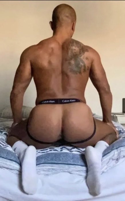 spizike35's tweet photo. @horny_guy_here Parfait pour aller avec mon cul 😈😉 https://t.co/M19goQXx2n