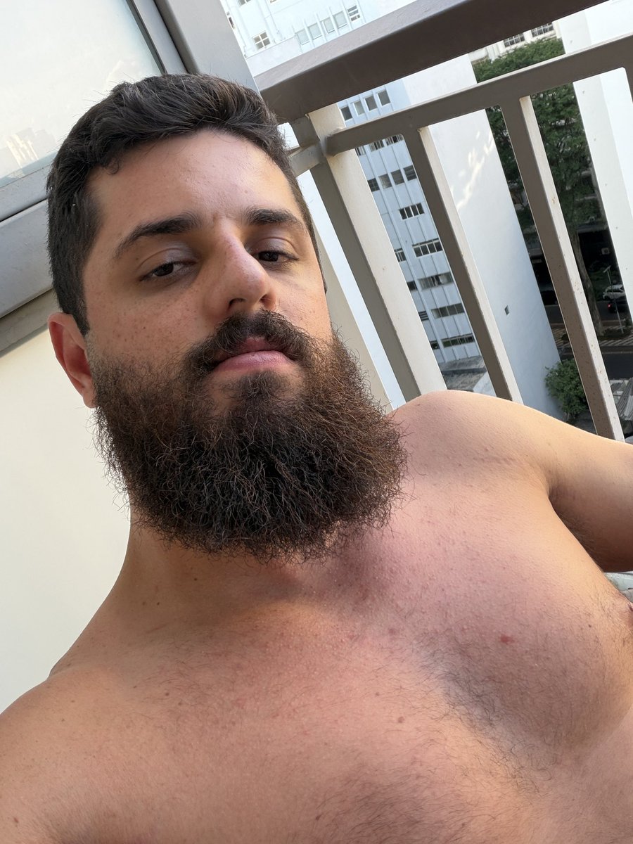 Augustus tweet media