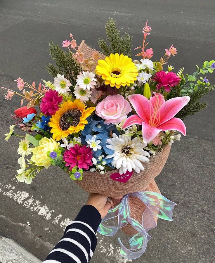 bloomifyyy's tweet image. 