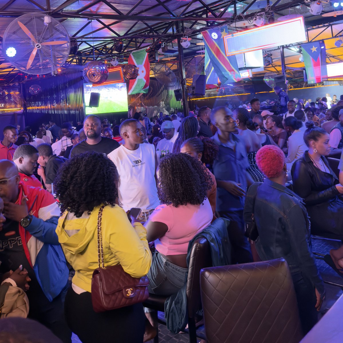 deejaykalz_'s tweet photo. @Taleslounge_kla 🔥🔥🔥🔥#Utake https://t.co/ZGNe1MsX7f