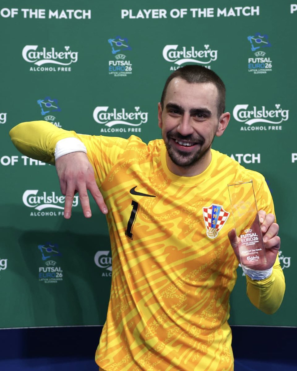 Futsal Dinamo tweet media