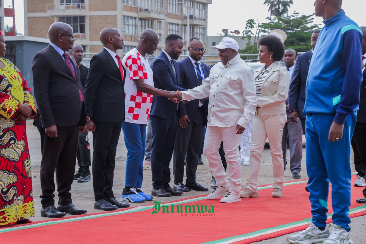 xtr_africa's tweet photo. 🇧🇮 #Burundi | January 31, 2026
President Évariste Ndayishimiye, accompanied by the First Lady, officially inaugurated the Stade Intwari—a major milestone for Burundian sports infrastructure.
#StadeIntwari #Burundi https://t.co/fEit5KfZrA
