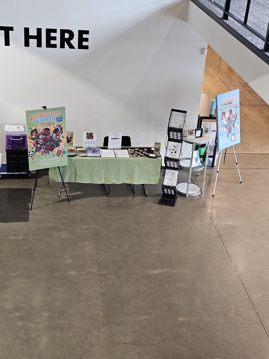 ECSupport_org's tweet photo. We’re having important conversations that help parents empower their tweens, promote safe online habits, and keep learning engaging and age-appropriate. Swing by to pick up your signed copy of the Internet Safety Workbook for Tweens and continue the conversation at home. https://t.co/wYAmvXQqgn