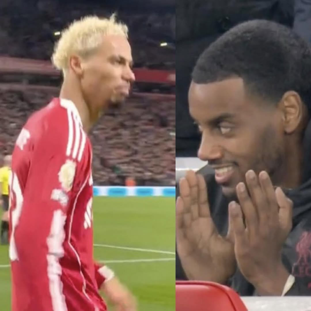 AnythingLFC_'s tweet photo. Alexander Isak watching that Hugo Ekitike performance 😏 #lfc https://t.co/pPVDML9f06