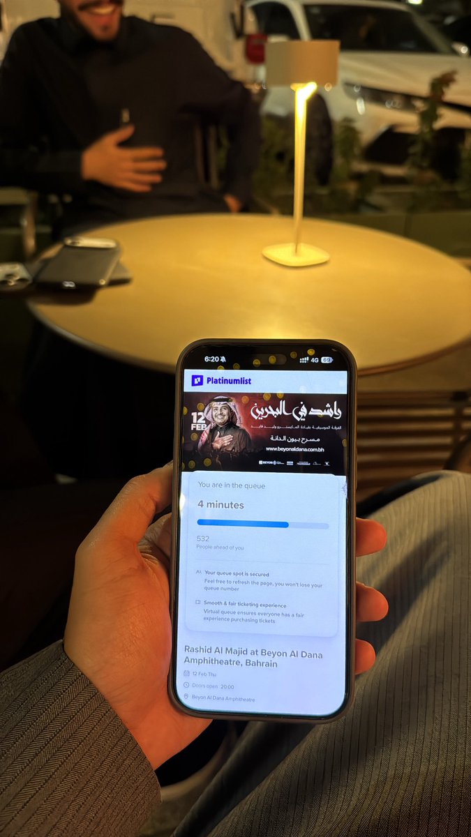 969r's tweet photo. لا تنادي للمسافر … المسافر عاد ♥️🎵
#وعاد_راشد #راشد_الماجد #راشد_الماجد_في_البحرين https://t.co/m3nPY7gyvy