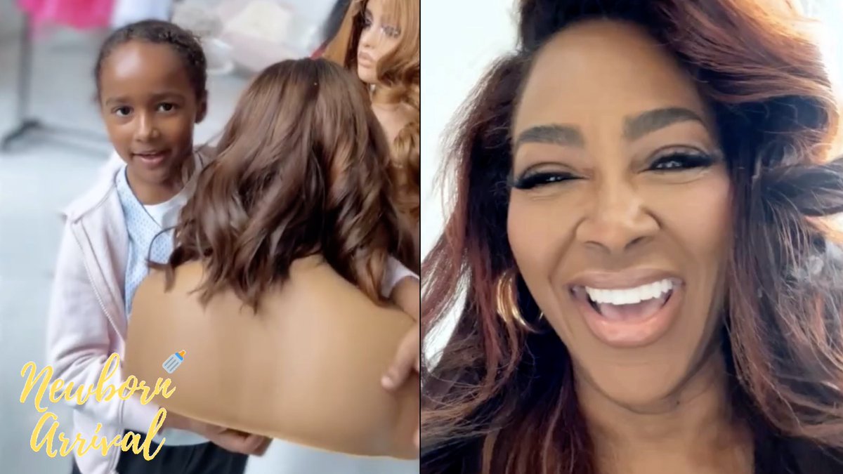 BlackInkChi's tweet image. SEE VIDEO HERE: youtu.be/5RPAucsywyo

Kenya Moore's Daughter Brooklyn Is Too Funny Trying To Sell Mommy's Wig For $30 Dollars! 😂

#kenyamoore #brooklyndaly #wig