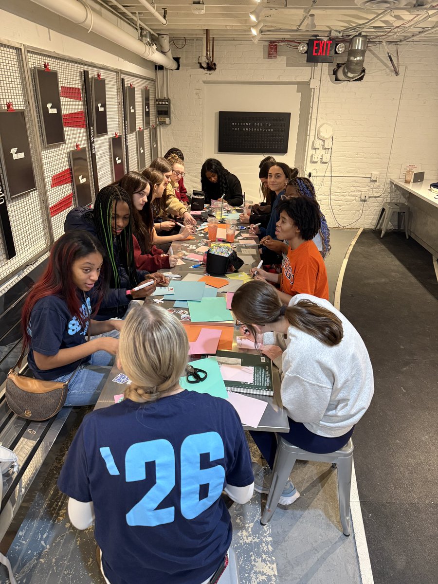 DGS Girls Distance tweet media