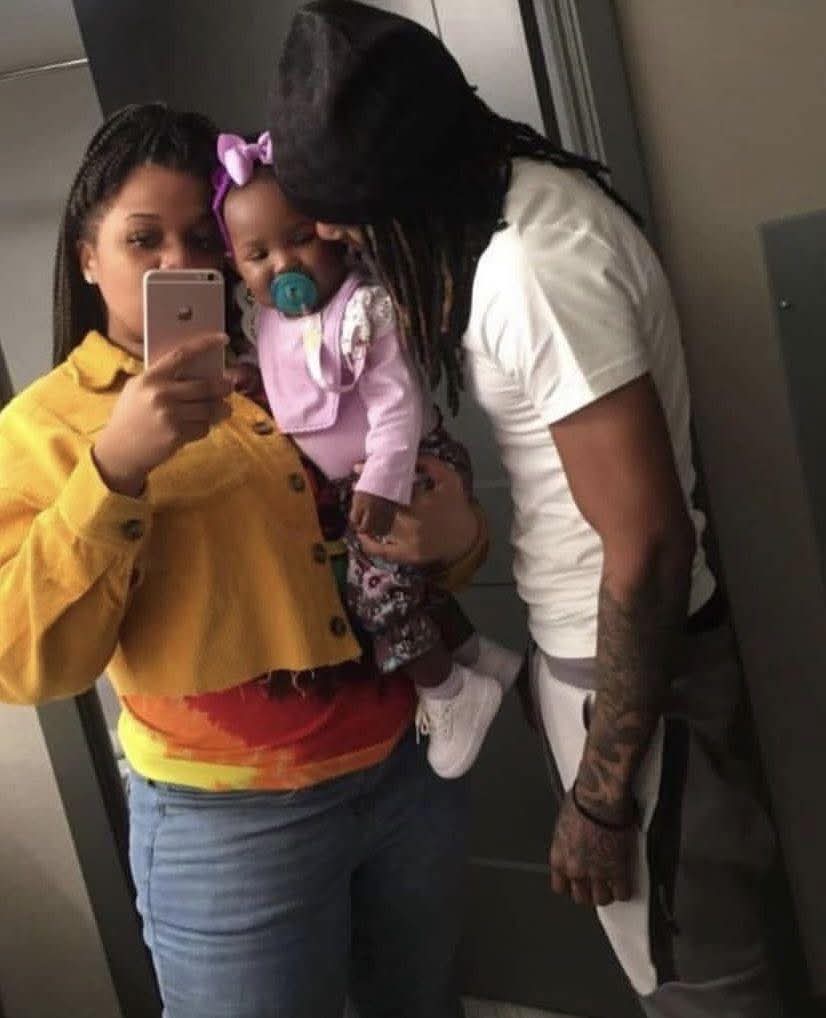 MunnaGangOblock's tweet image. King Von and his BM x true his daughter 😍❤️
#OTF #OTFCommunity #OBlock #ynwmelly #LongLiveVon #TRoy #VON #VRoy #OnlyTheFamily