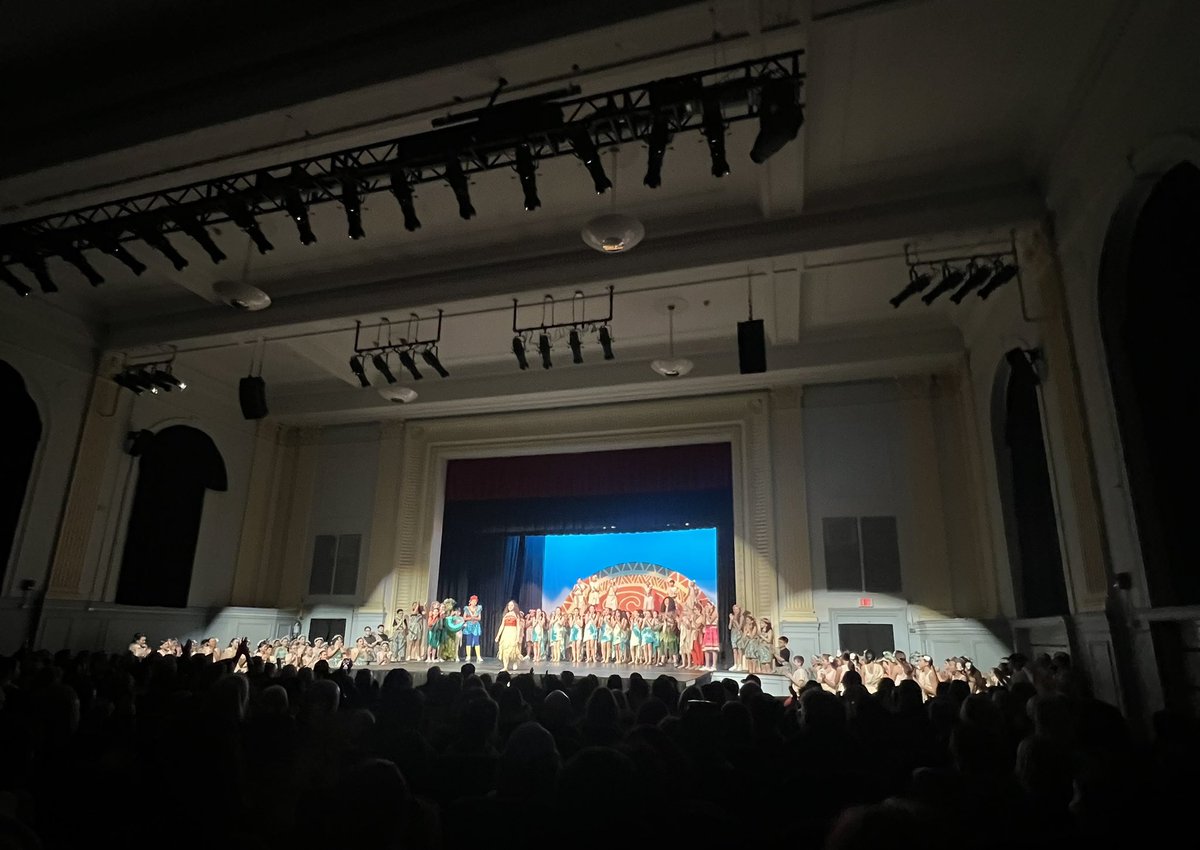 Ms. Dipaoli 🍎🖍❤️ tweet media