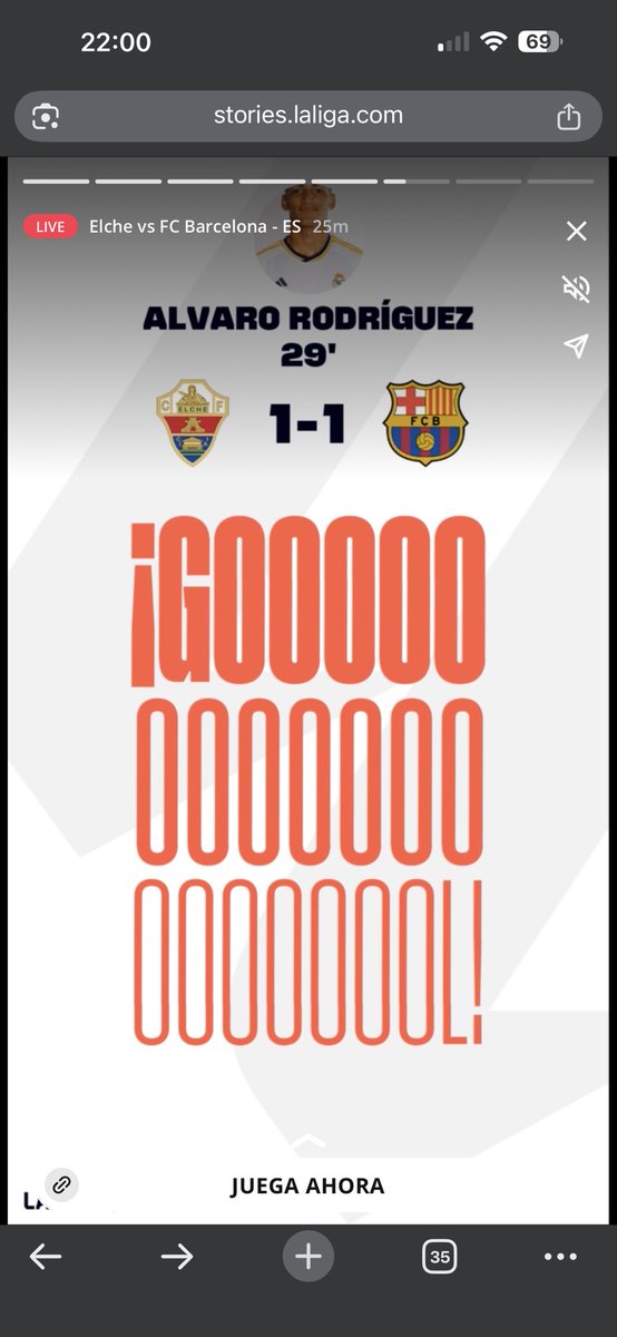 alphug's tweet photo. @elchecf mirad que vergonzosa la historia de @LaLiga.

Vuestro jugador @alvarorodrigz_9 sale con la camiseta del @realmadrid ….

Es cuanto menos, patético que no tengan ni ganas, ni quieran, cambiar la foto y poner una de él con vuestra camiseta. https://t.co/QkhAzYwnQU